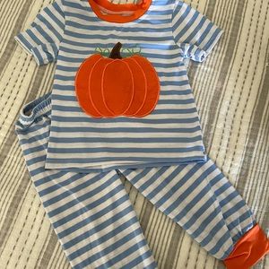 Two piece fall pumpkin outfit - size xs (fits like 9-12 mo)